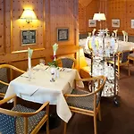 Arvena Park Hotel 4*