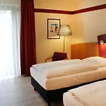 Arvena Park Hotel 4*
