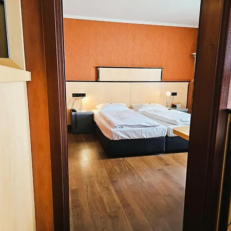 Arvena Park 4*
