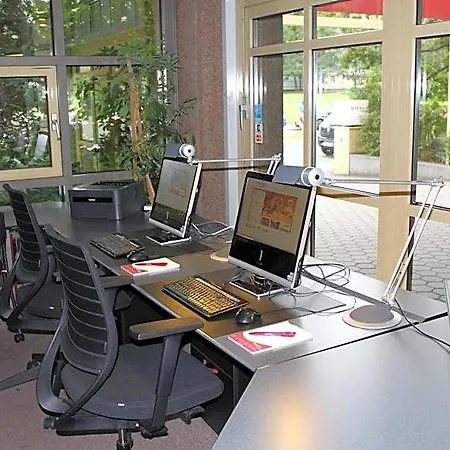 מלון Arvena Park