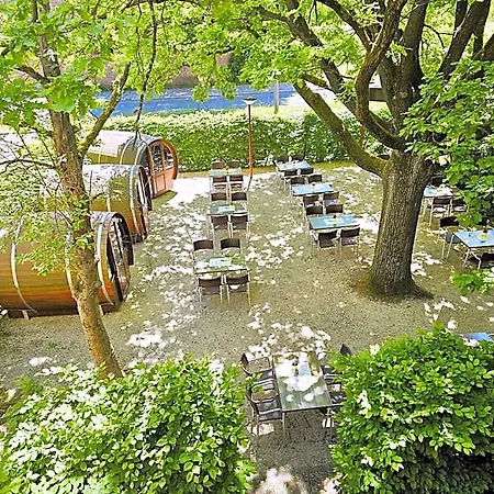 מלון Arvena Park 4*