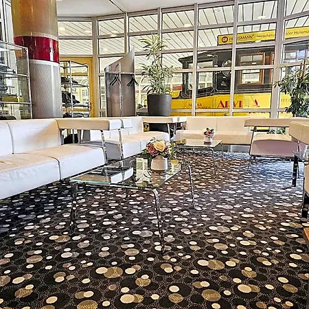 Arvena Park מלון 4*