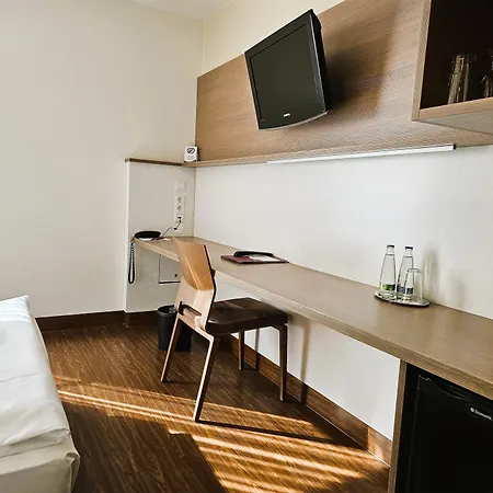 Arvena Park 4* Norymberga